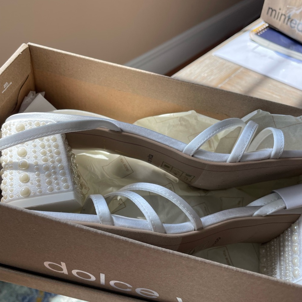 Dolce Vita size 8.5 YSABEL PEARL
